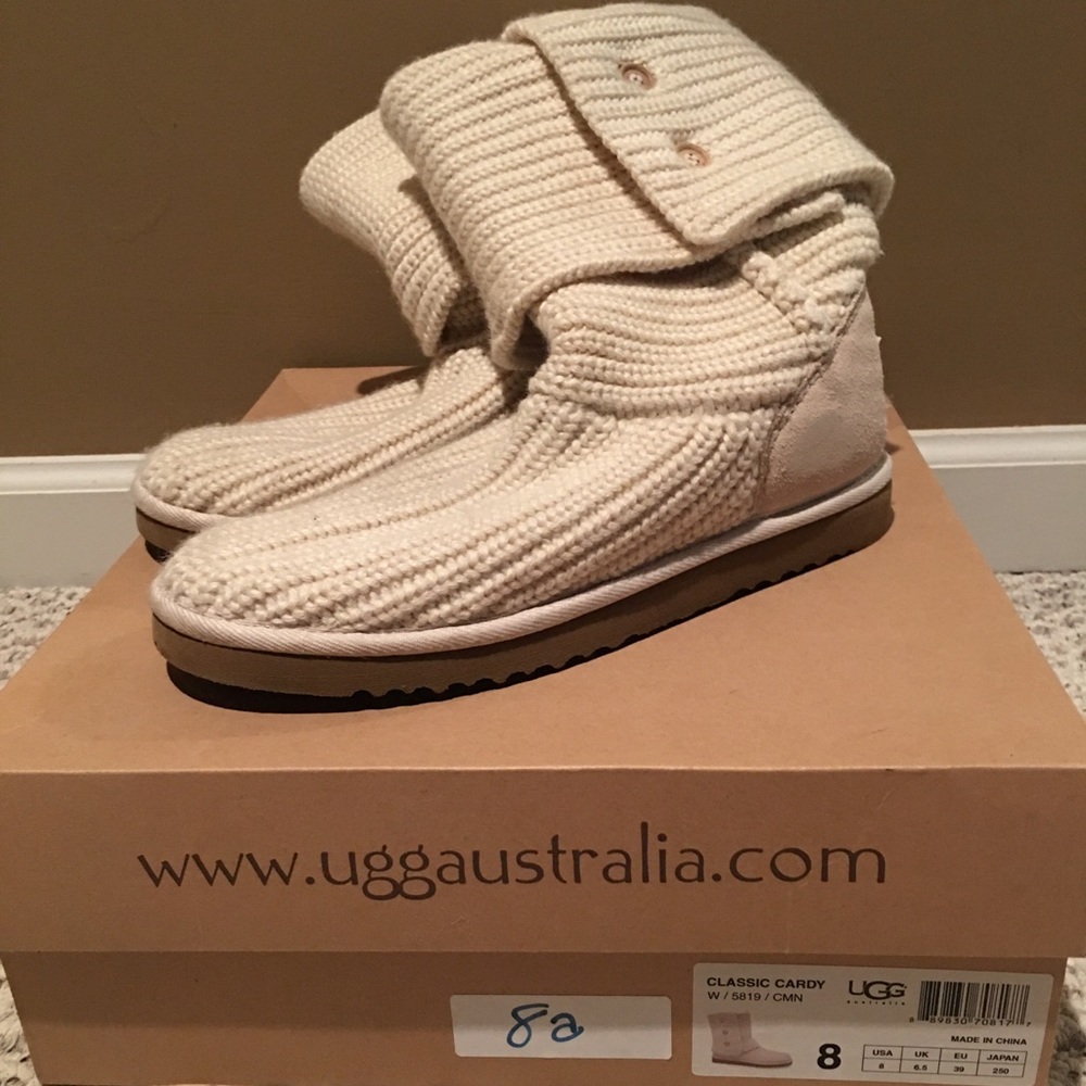 Women’s UGG Classic Cardy - Cream